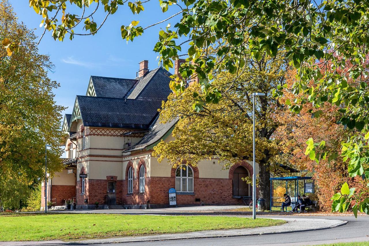 Hotell Station Skinnskatteberg Exterior foto